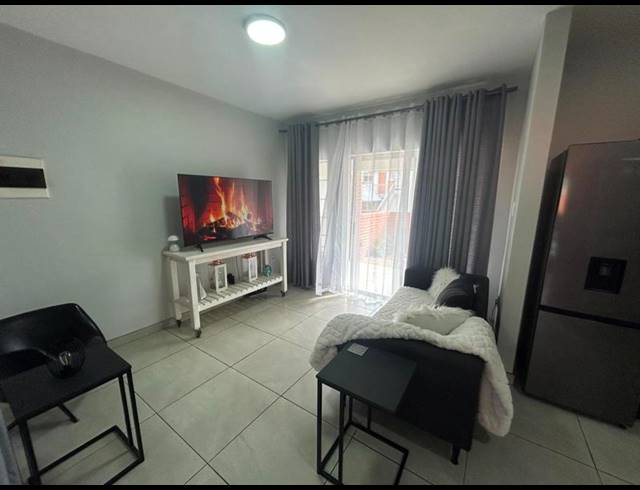 2 BEDROOM APARTMENT FOR SALE IN KOSMOSDAL